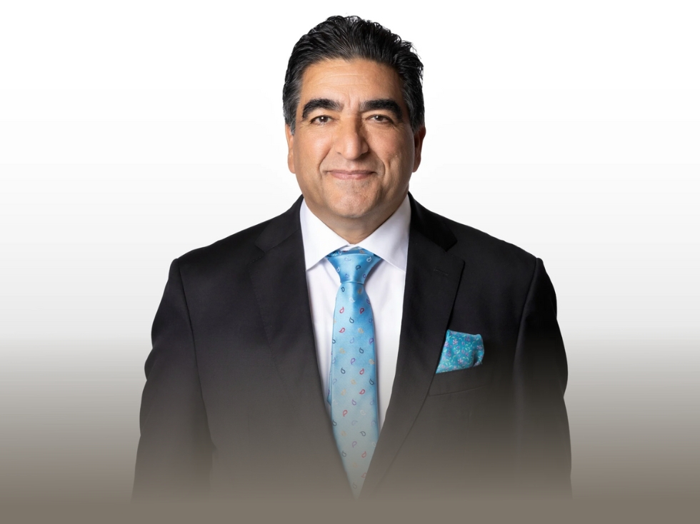 plastic surgeon brisbane 900